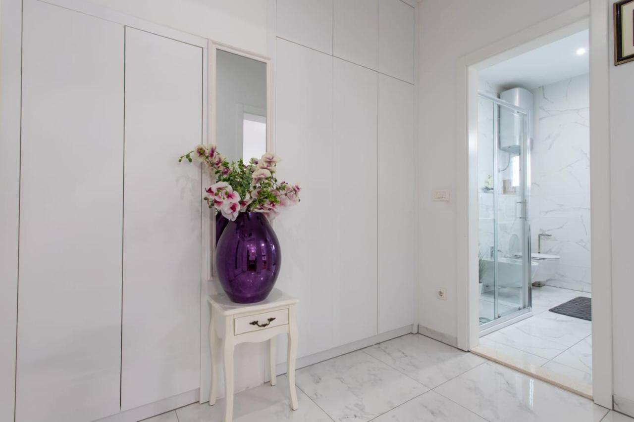Lux Apartment Ema Kastela Luaran gambar