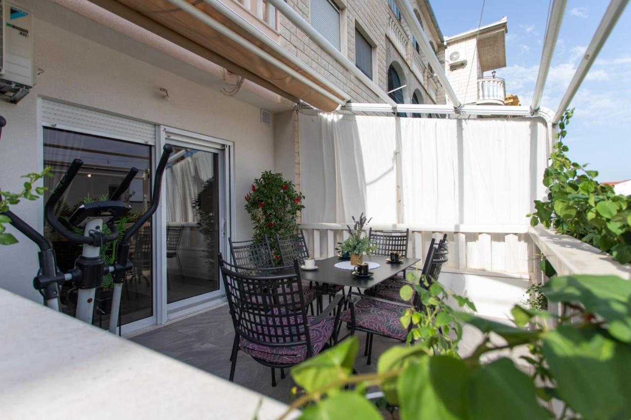 Lux Apartment Ema Kastela Luaran gambar