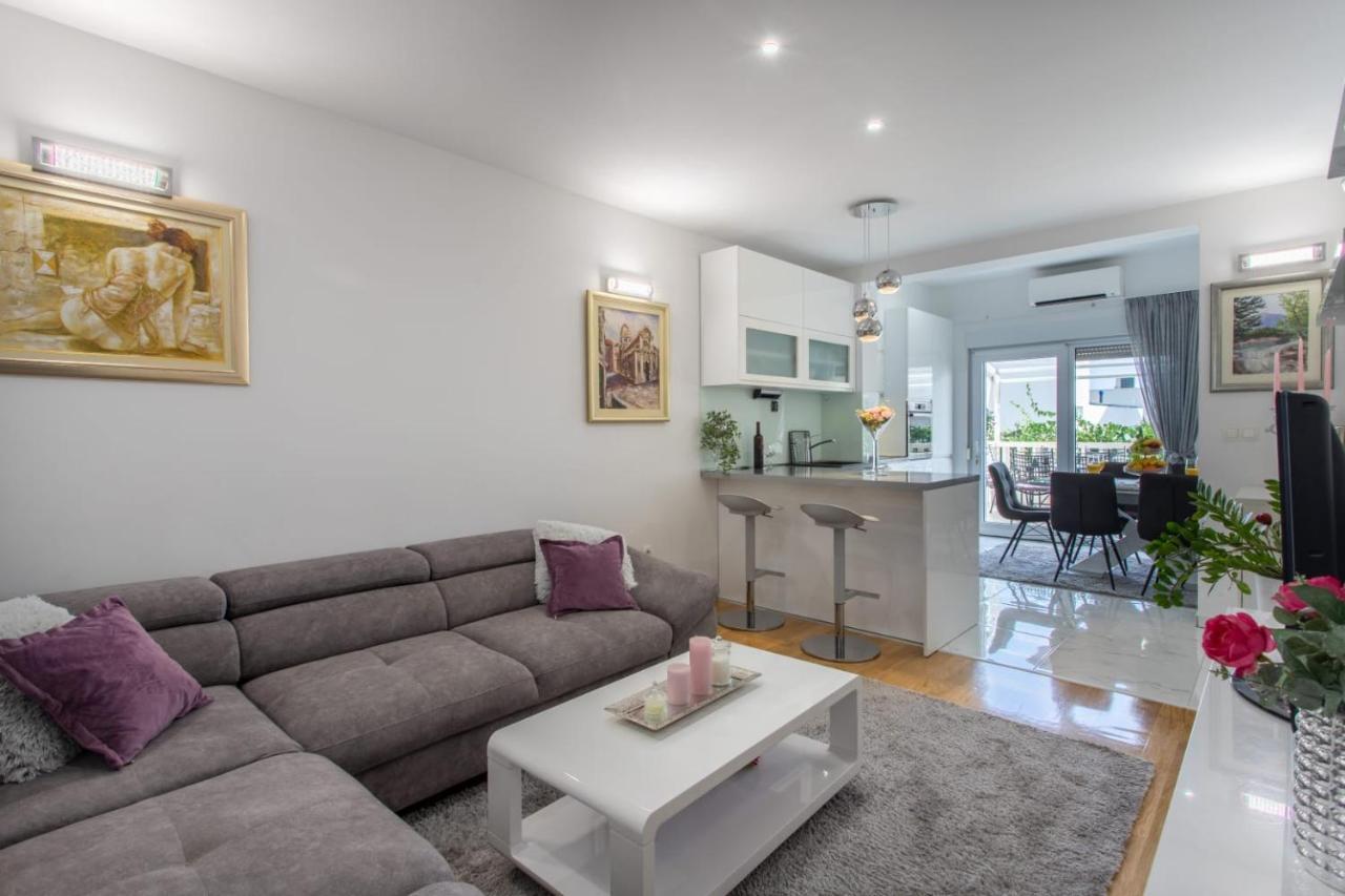 Lux Apartment Ema Kastela Luaran gambar